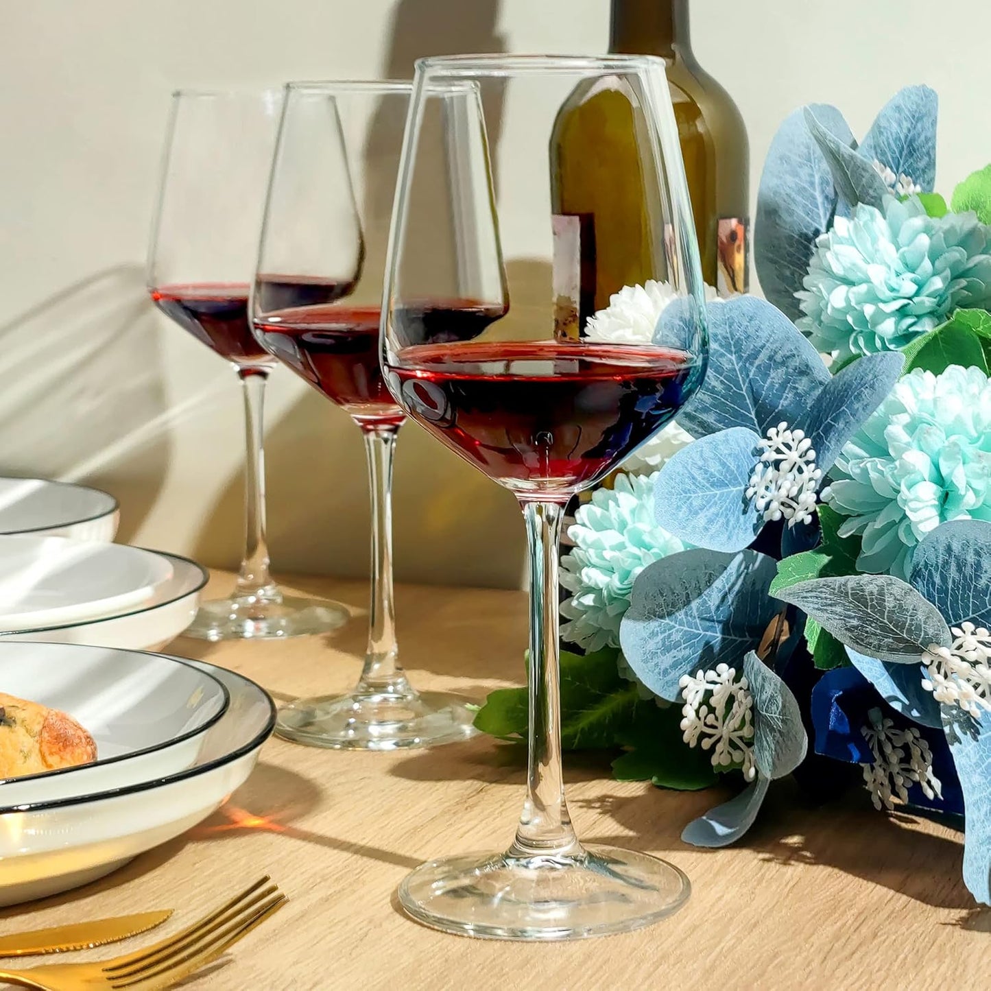 Eight-piece glass wine set, 12 ounces transparent red/brown style, long-handled wine glasses, suitable for parties, weddings and household use